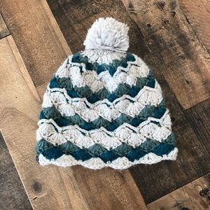 North Face Pom beanie